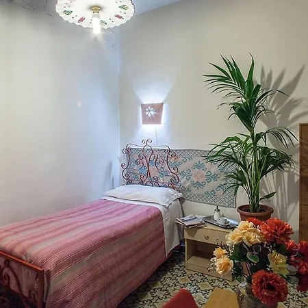 Villarosa Con Vespa Rent Hotel Sarroch