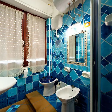 فندق Villarosa Con Vespa Rent سارّوتش