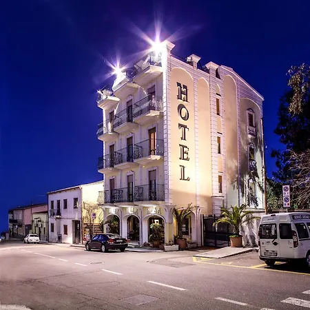Villarosa Con Vespa Rent Саррок