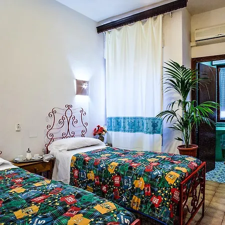 Hotel Villarosa Con Vespa Rent