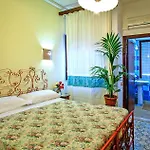 Villarosa Con Vespa Rent
