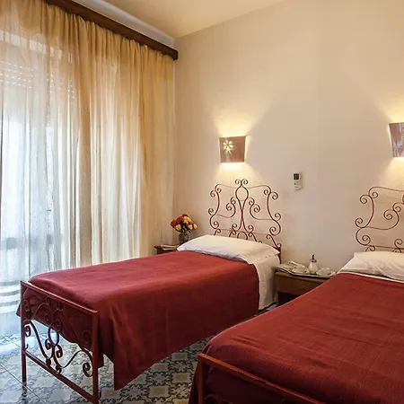 Villarosa Con Vespa Rent Ξενοδοχείο
