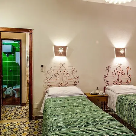 Villarosa Con Vespa Rent