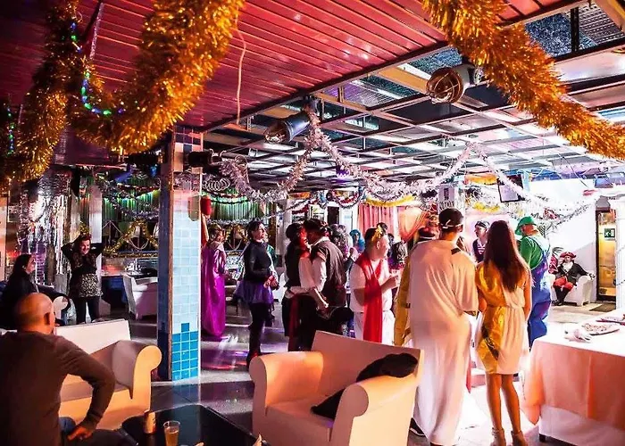 Villarosa Con Vespa Rent Hotel Sarroch