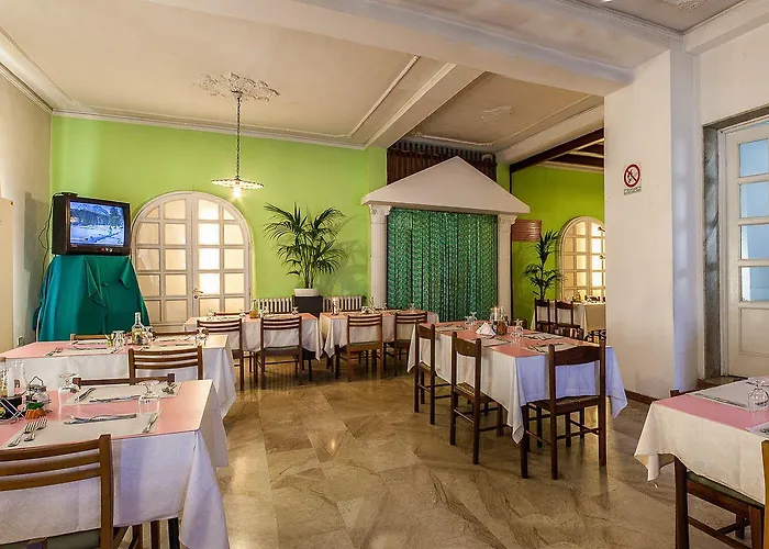 Hotel Villarosa Con Vespa Rent Sarroch