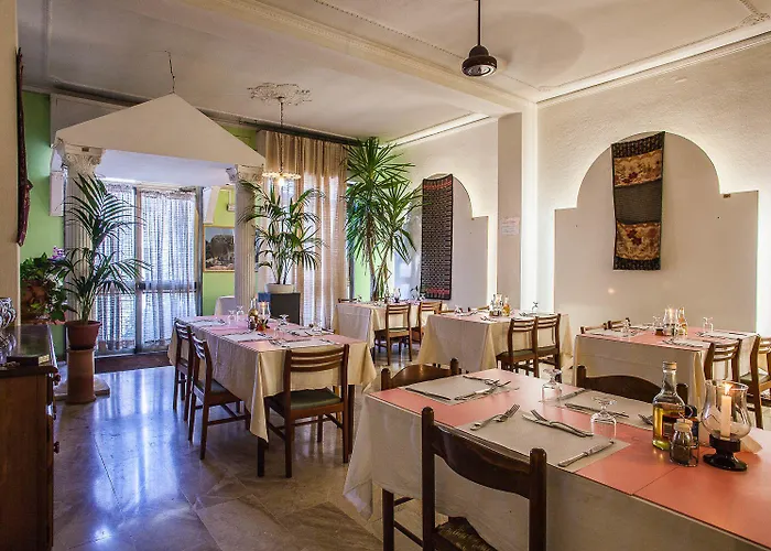 Villarosa Con Vespa Rent Hotel 2*