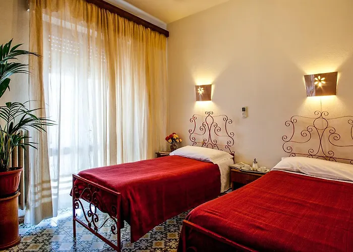 Hotel Villarosa Con Vespa Rent